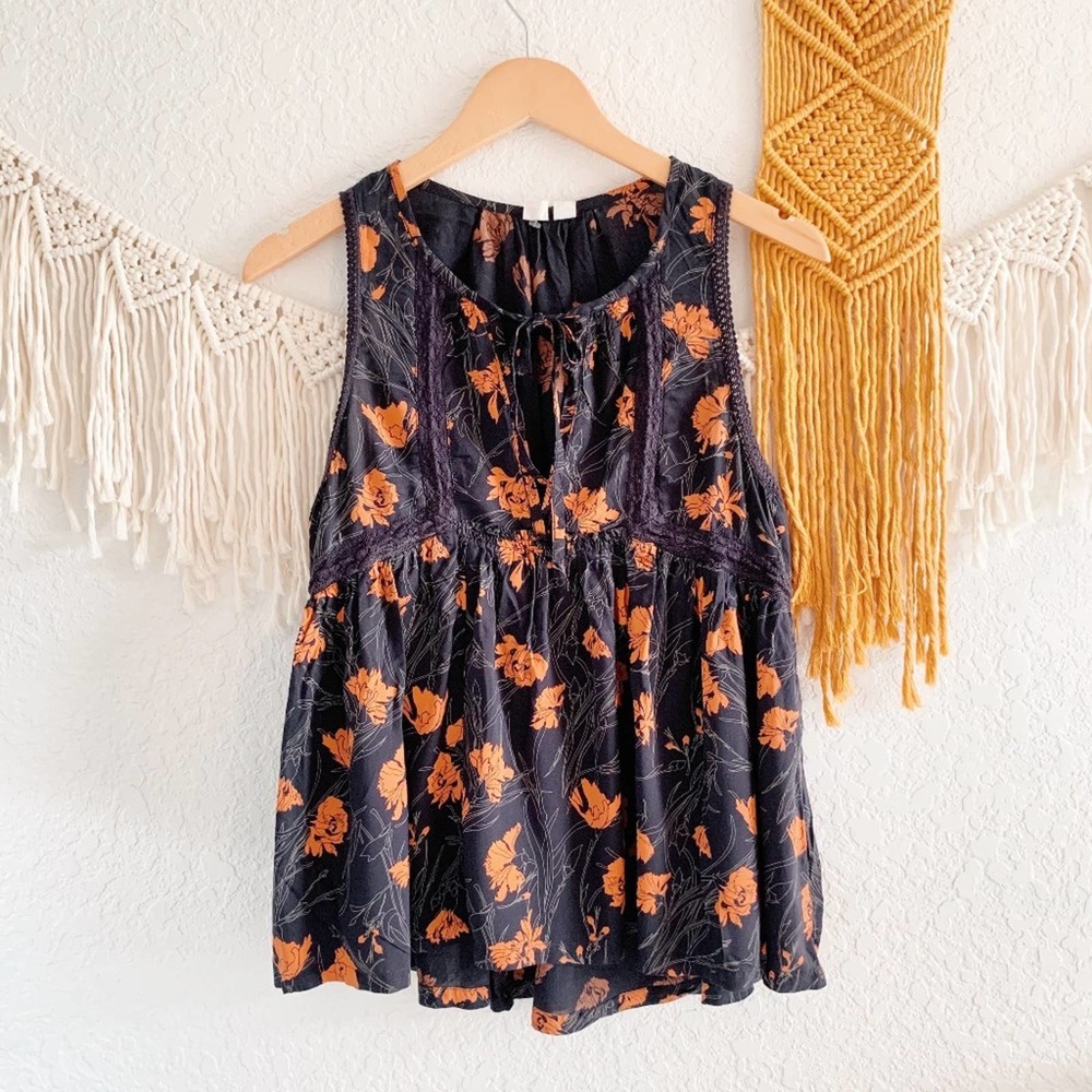 Melrose and Market Leaf Flower Print Peplum Tank